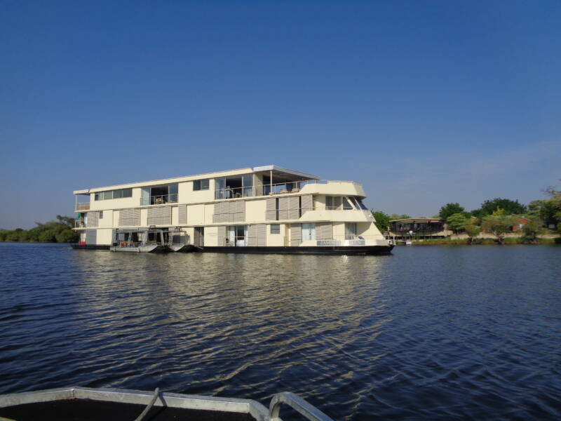 11/10 –Chobe River Boat